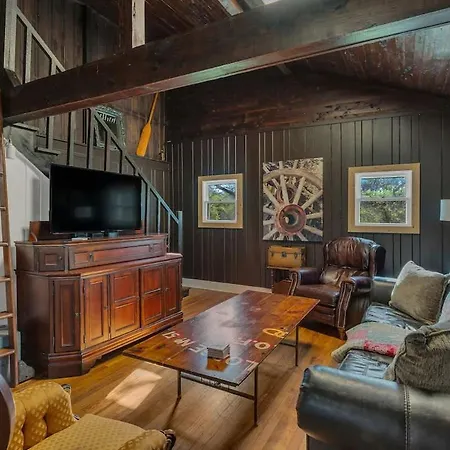 River Lodge Rustic Retreat - 15 Mins From Dt Nashville